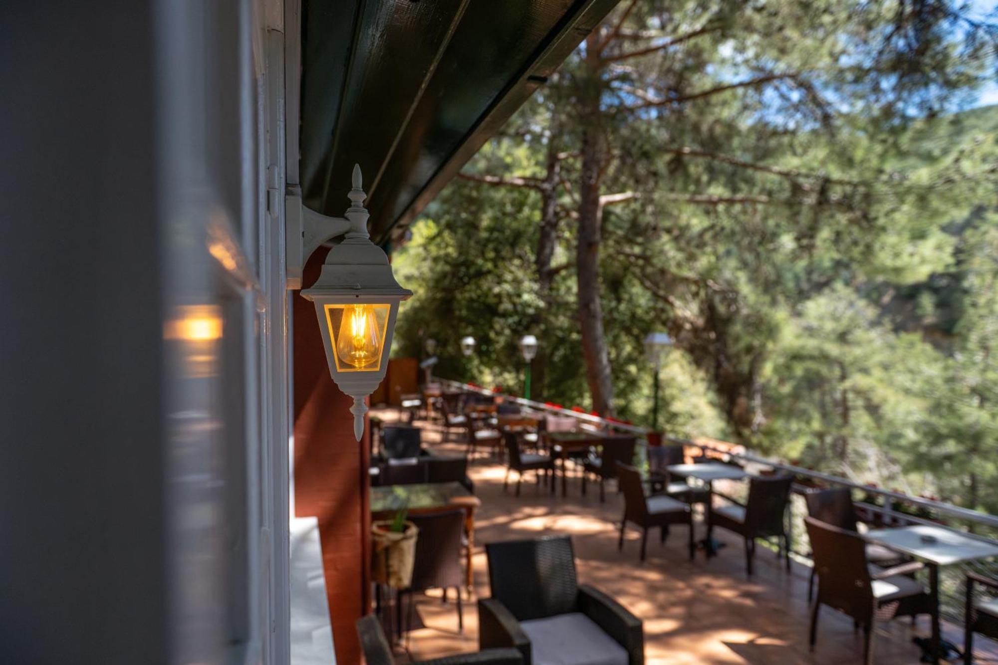 New Helvetia Hotel Platres Buitenkant foto